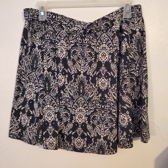 Casual Mini skirt - Picture 1 of 1